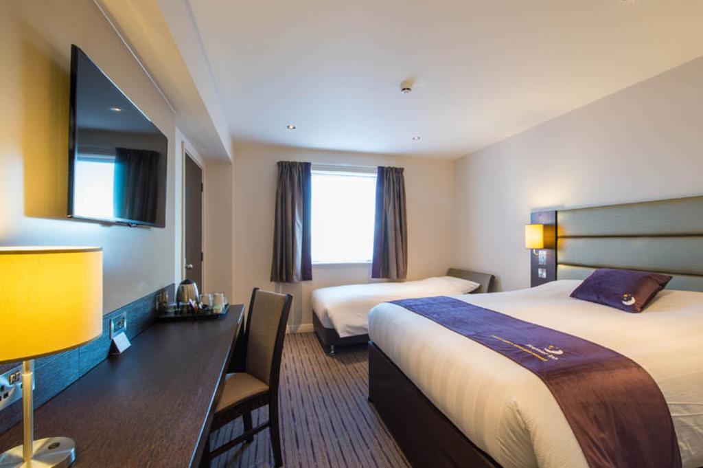 Premier Inn London Sidcup Exterior photo